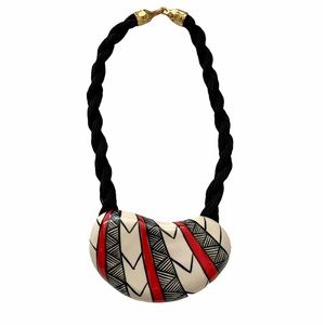 Vintage Carol Halmy Hand Made Porcelain Necklace